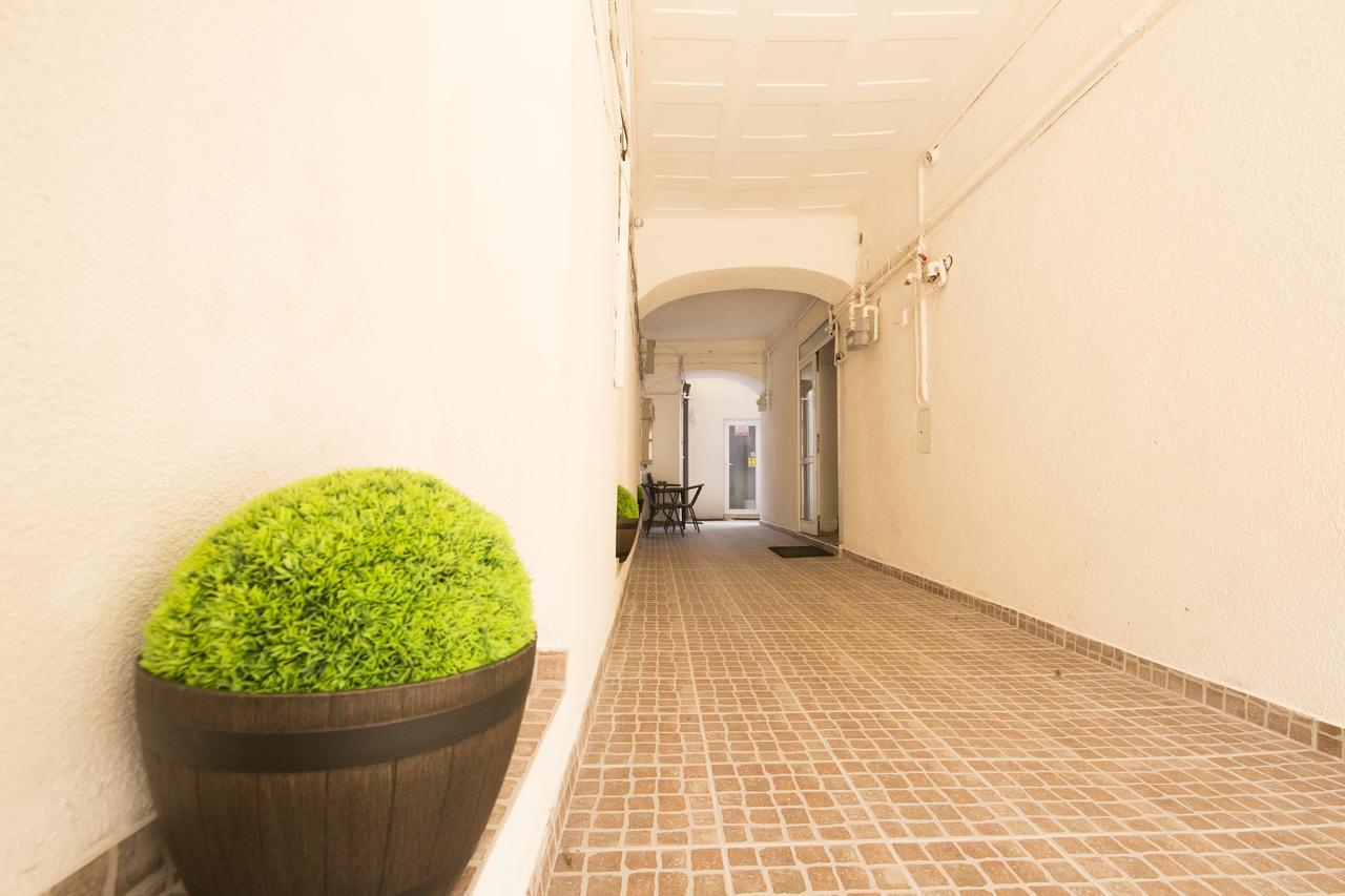 Sunny Old Town Apartment Braşov Eksteriør billede