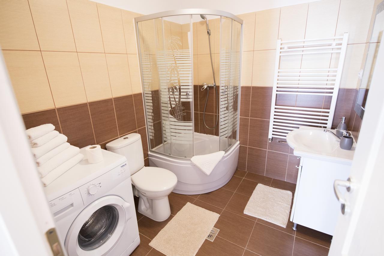 Sunny Old Town Apartment Braşov Eksteriør billede