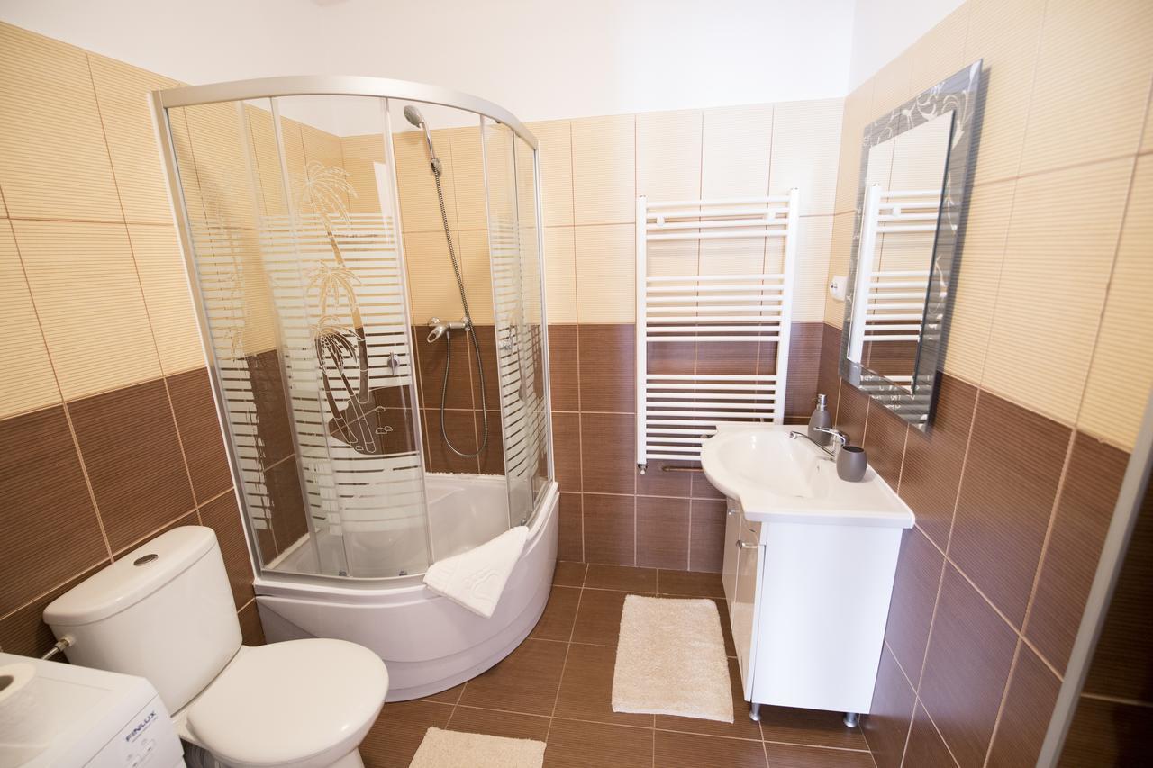 Sunny Old Town Apartment Braşov Eksteriør billede