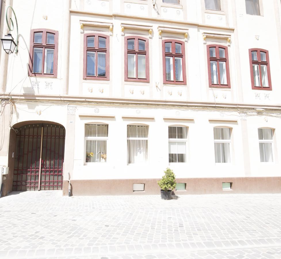 Sunny Old Town Apartment Braşov Eksteriør billede