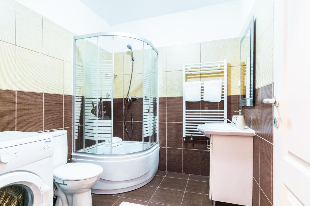 Sunny Old Town Apartment Braşov Eksteriør billede