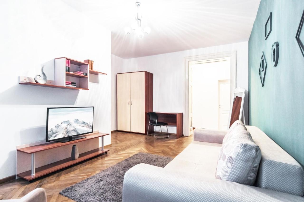 Sunny Old Town Apartment Braşov Eksteriør billede